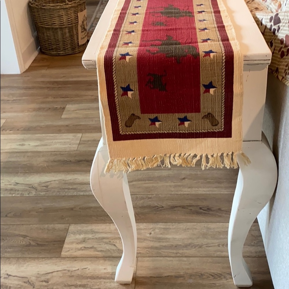 Western Table Runner - Picture 3 of 5